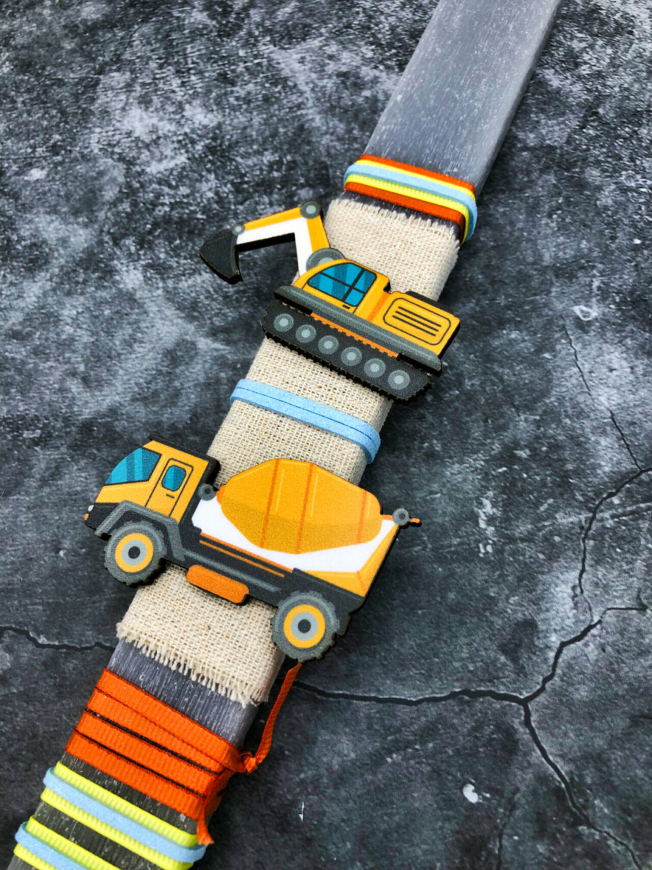 Πασχαλινή λαμπάδα Construction trucks στη γερμανία με αποστολή σε όλη την ευρώπη!